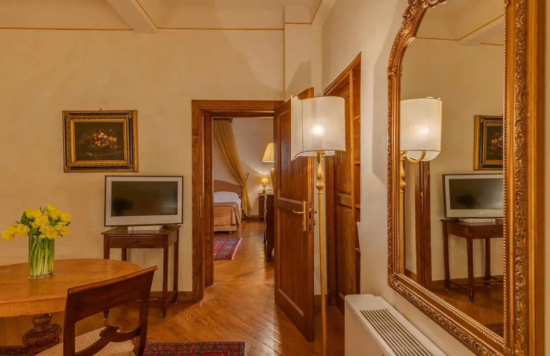 Residenza D'Epoca In Piazza Della Signoria-1