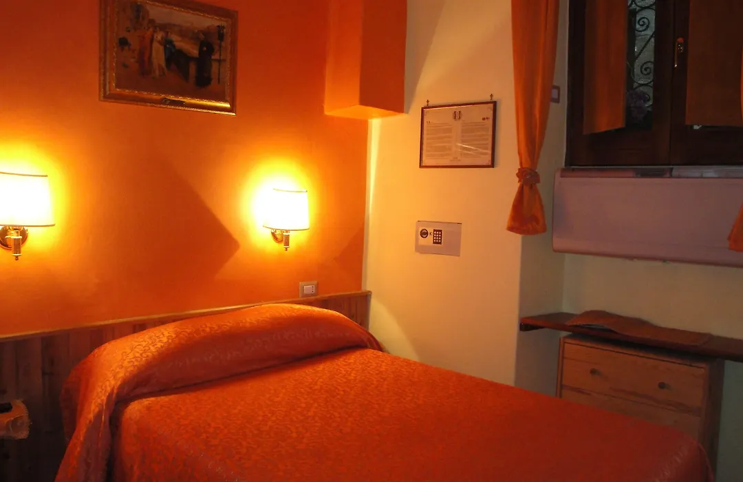 Hotel Santa Croce-1